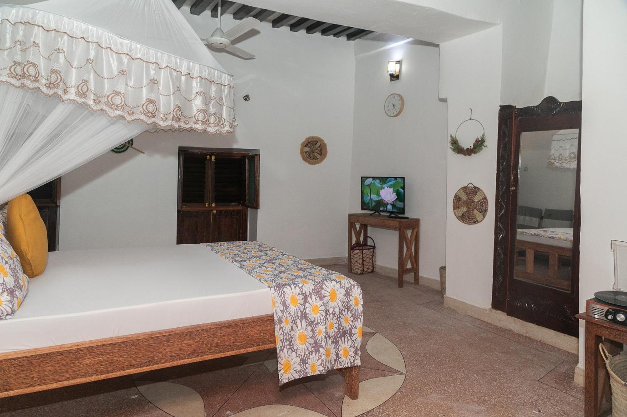 Zanzibar Spice Nest House Hotel Exterior photo